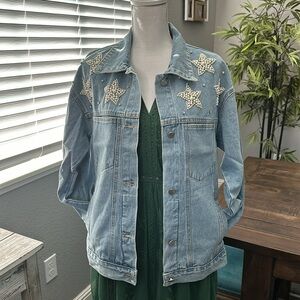 DAVI & DANI NWT Star Studded Relaxed Fit Denim Jacket ⭐️